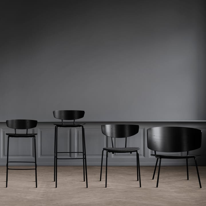Sgabello basso Herman, Nero Ferm Living