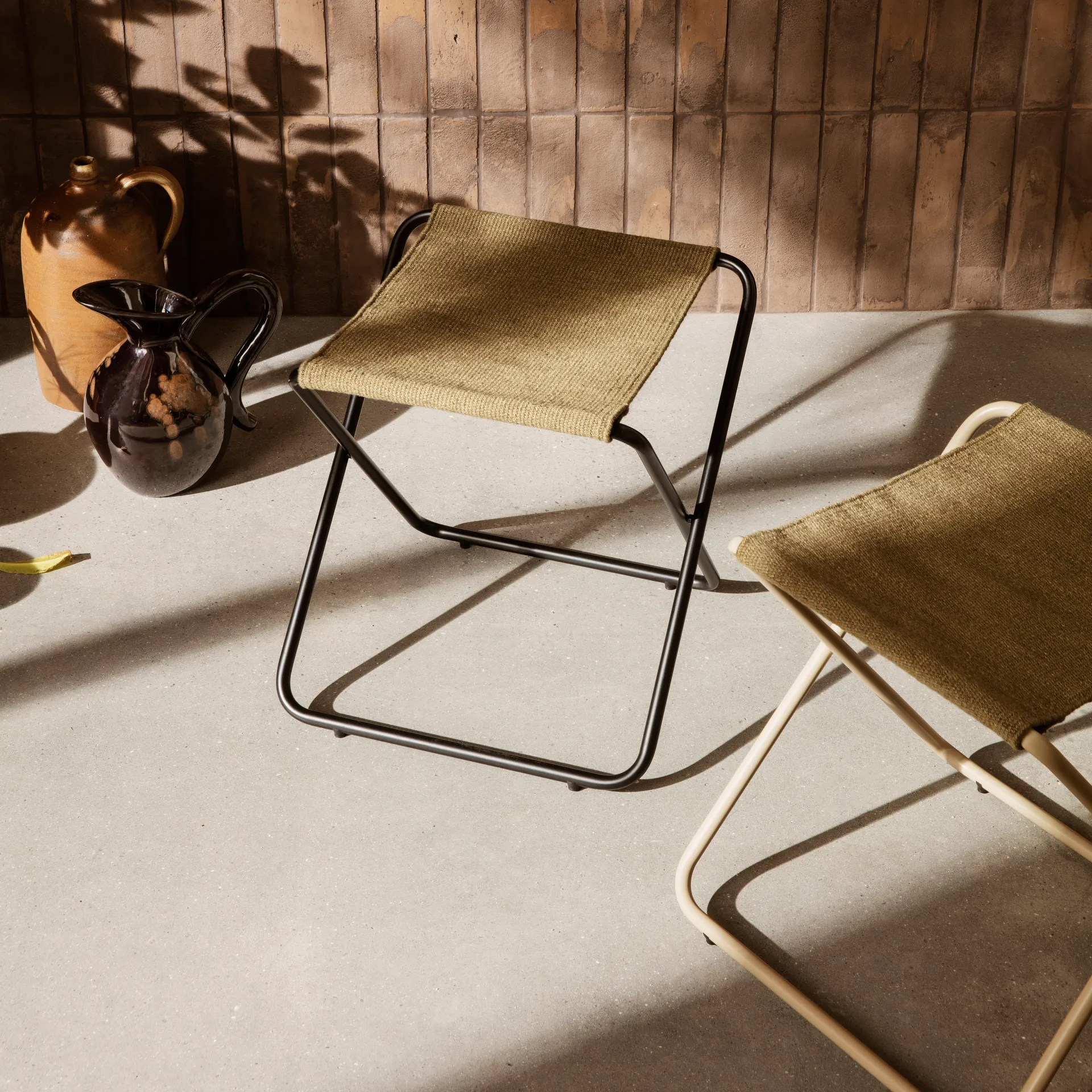 Sgabello Desert , Black-olive Ferm Living
