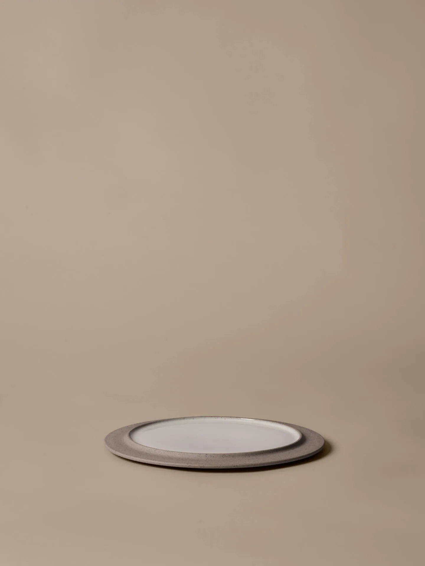 Sonae piatto 2-pack, Grigio-bianco, Ø25 cm Ferm Living