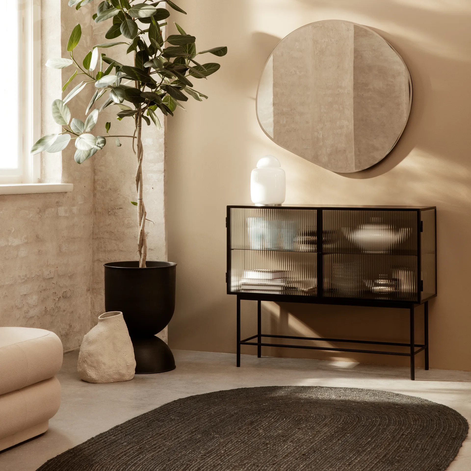 Specchio Pond XL, ottone Ferm Living