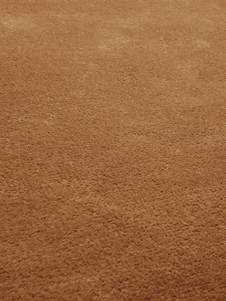 Tappeto a pelo lungo Stille, Toffee, 140x200 cm Ferm Living
