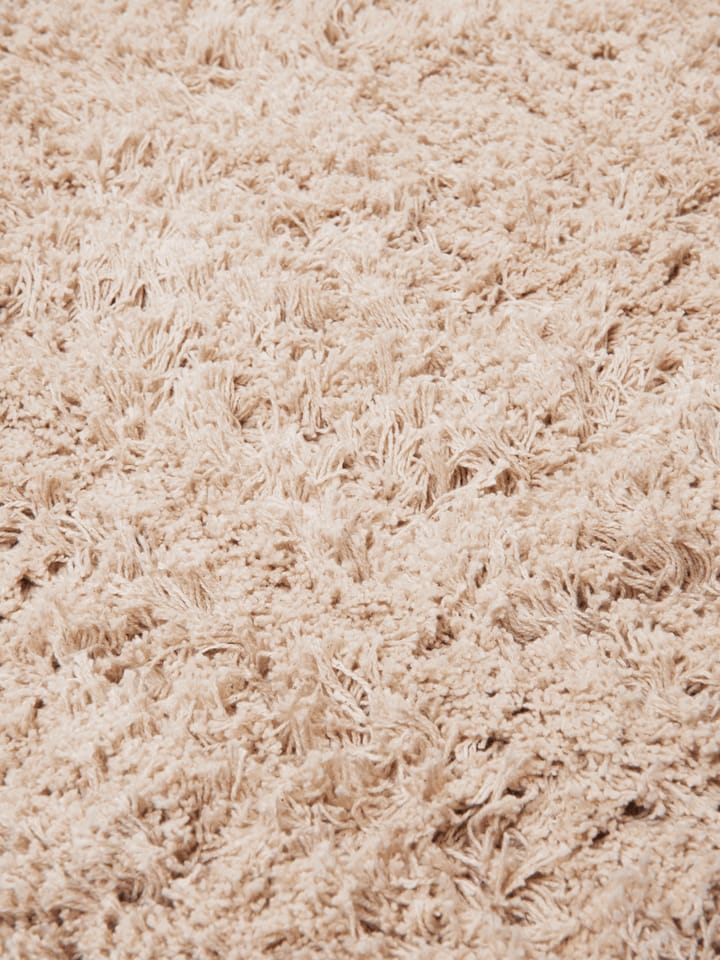 Tappeto long pile Amass 70x140 cm, Off-white Ferm Living