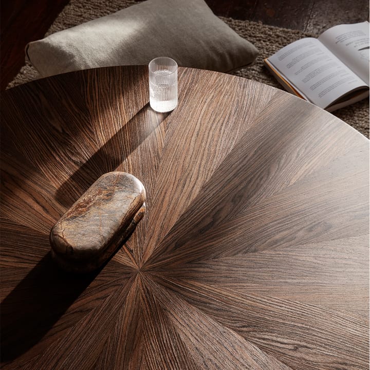 Tavolino da caffè Post - Smoked oak, small, lines - ferm LIVING