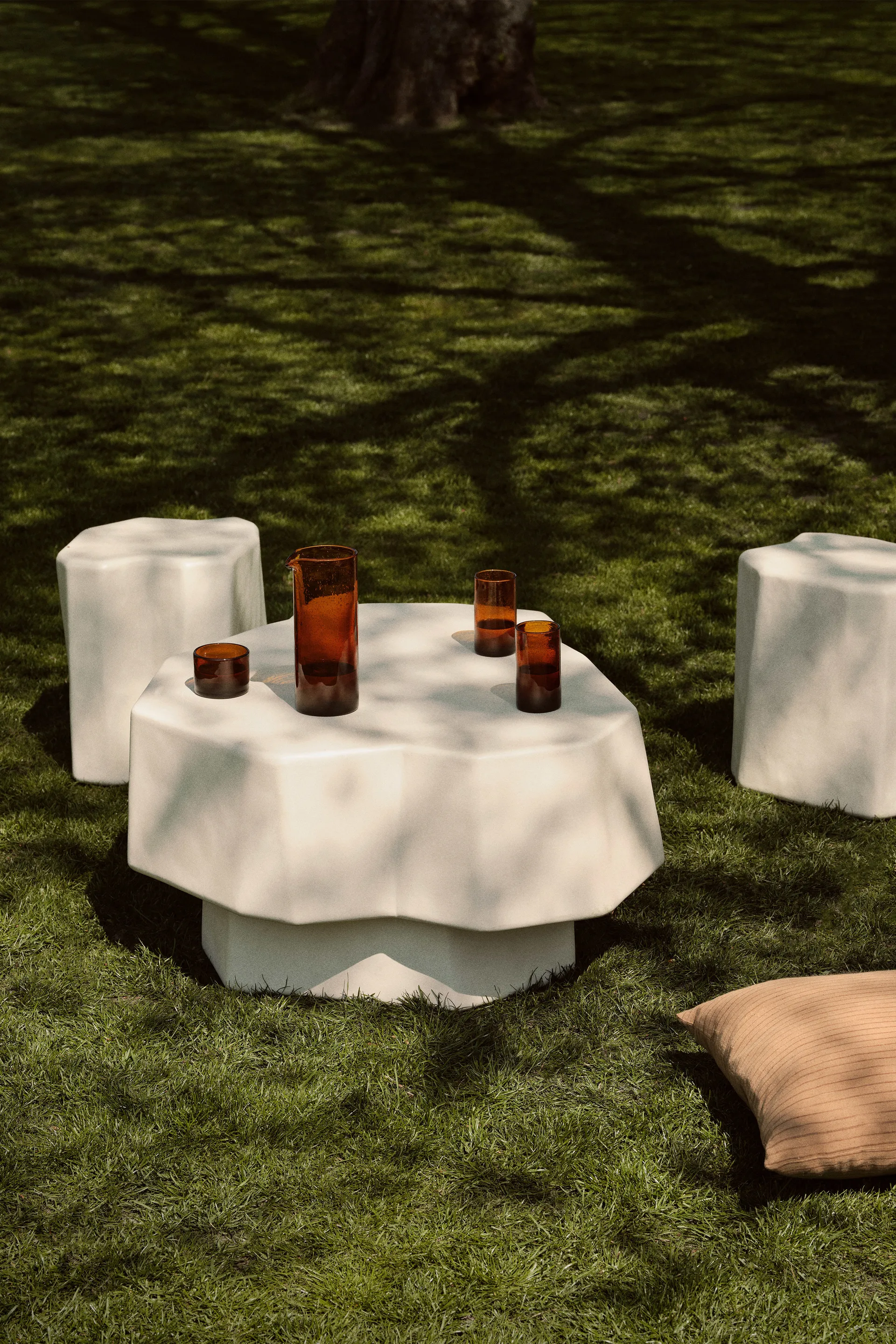 Tavolino Staffa 163,5x82,4 cm, Avorio Ferm Living