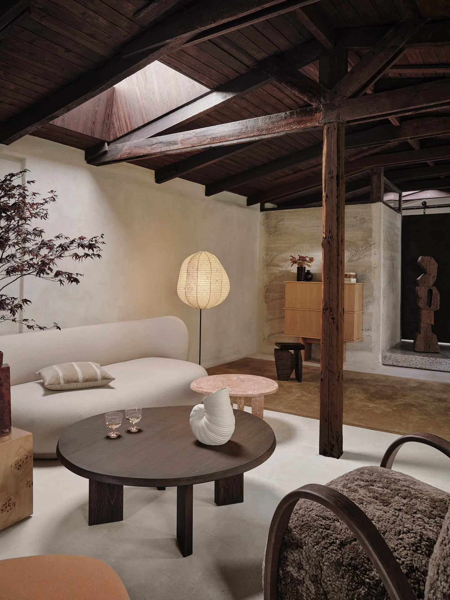 Tavolino Tarn 107,6x108,1 cm, Dark stained beech Ferm Living