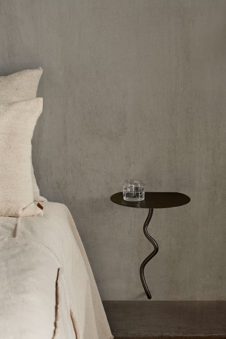 Tavolo da parete Curvature - Black Brass - ferm LIVING