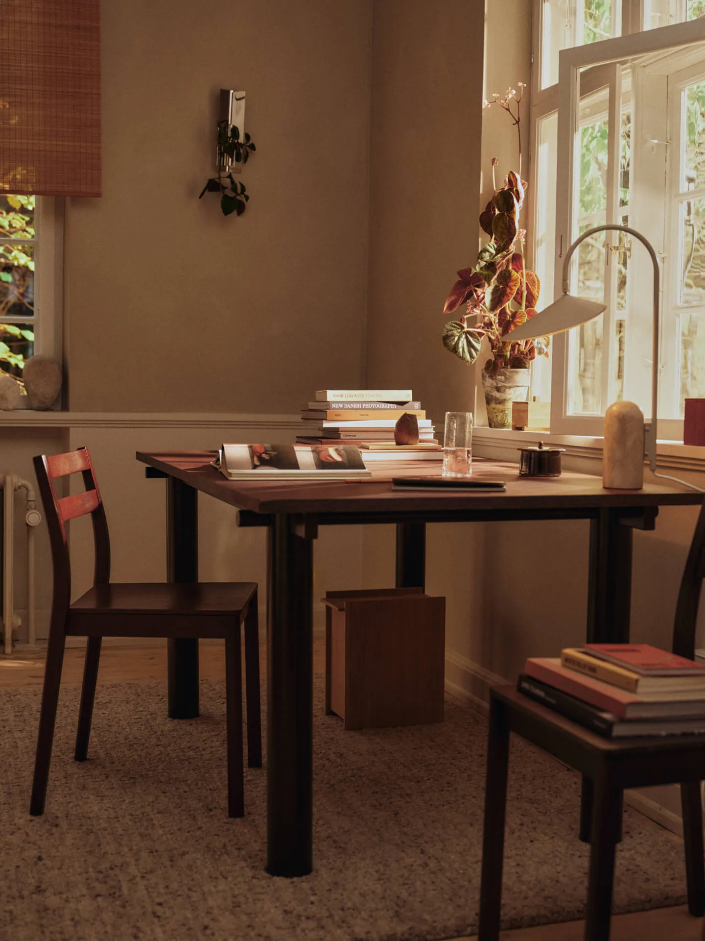 Tavolo da pranzo Atura, Dark chocolate-burgundy, 90x160 cm Ferm Living