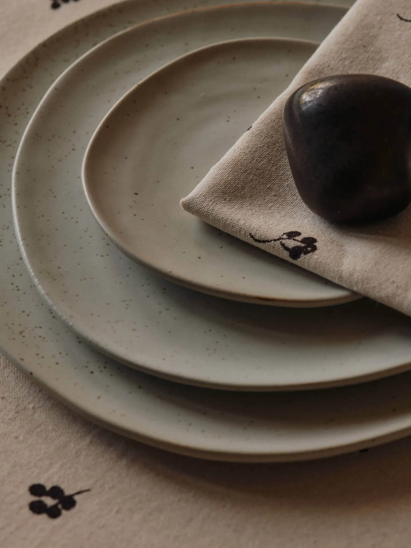 Tovagliolo di cotone Baies 40x40 cm confezione da 4, Natural-dark chocolate Ferm Living