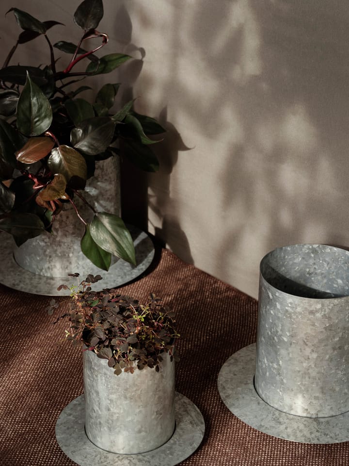 Vaso da fiori Auran medium 26,6 cm, Galvanized iron Ferm Living