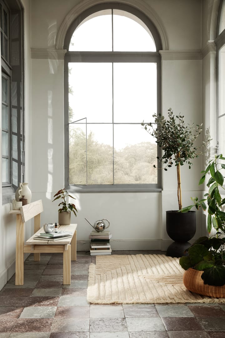 Vaso da fiori Hourglass medio, nero-grigio scuro Ferm Living