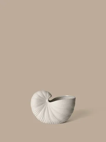 Vaso da fiori Shell - Off-white, 23x11,5x16 cm - Ferm Living
