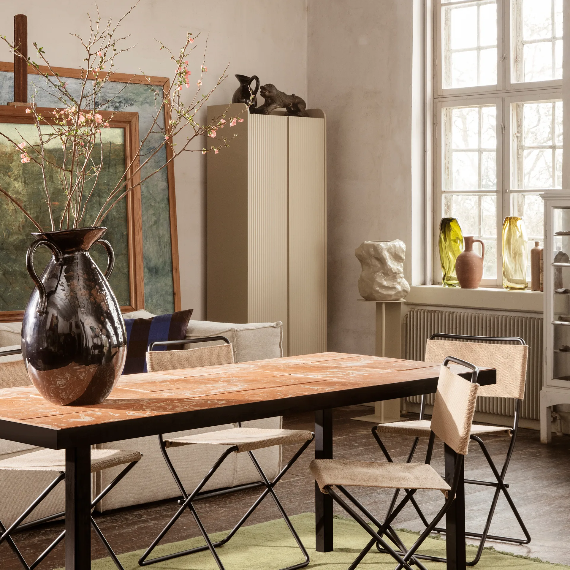 Vaso da terra Verso 49 cm, Nero-marrone Ferm Living