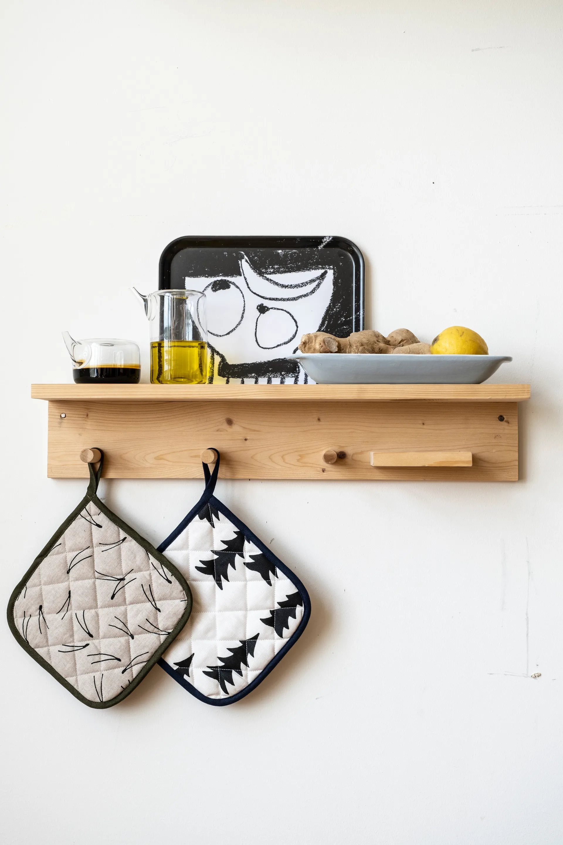 Guanto da forno trapuntato Barr 21x21 cm, Naturale-nero Fine Little Day
