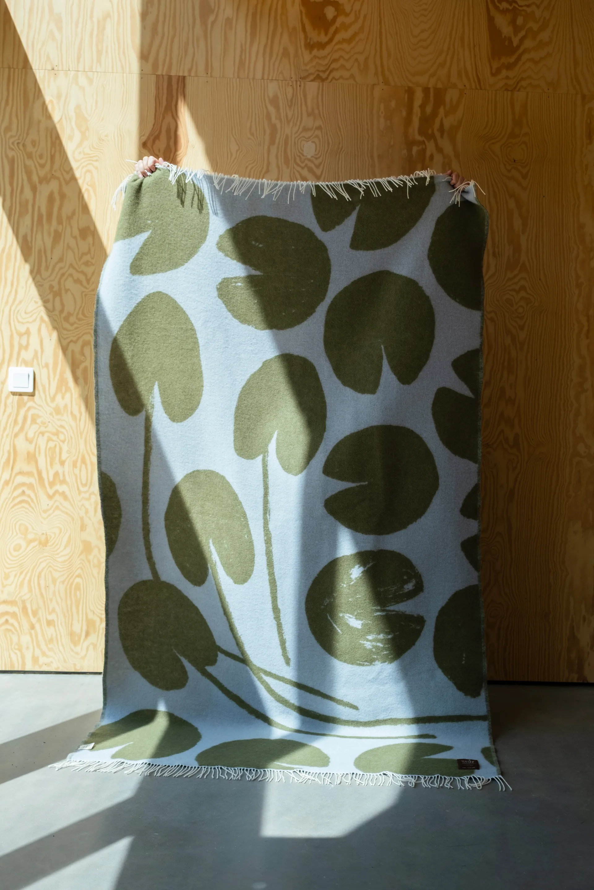 Plaid Water lilies 130x220 cm, Blu-verde Fine Little Day