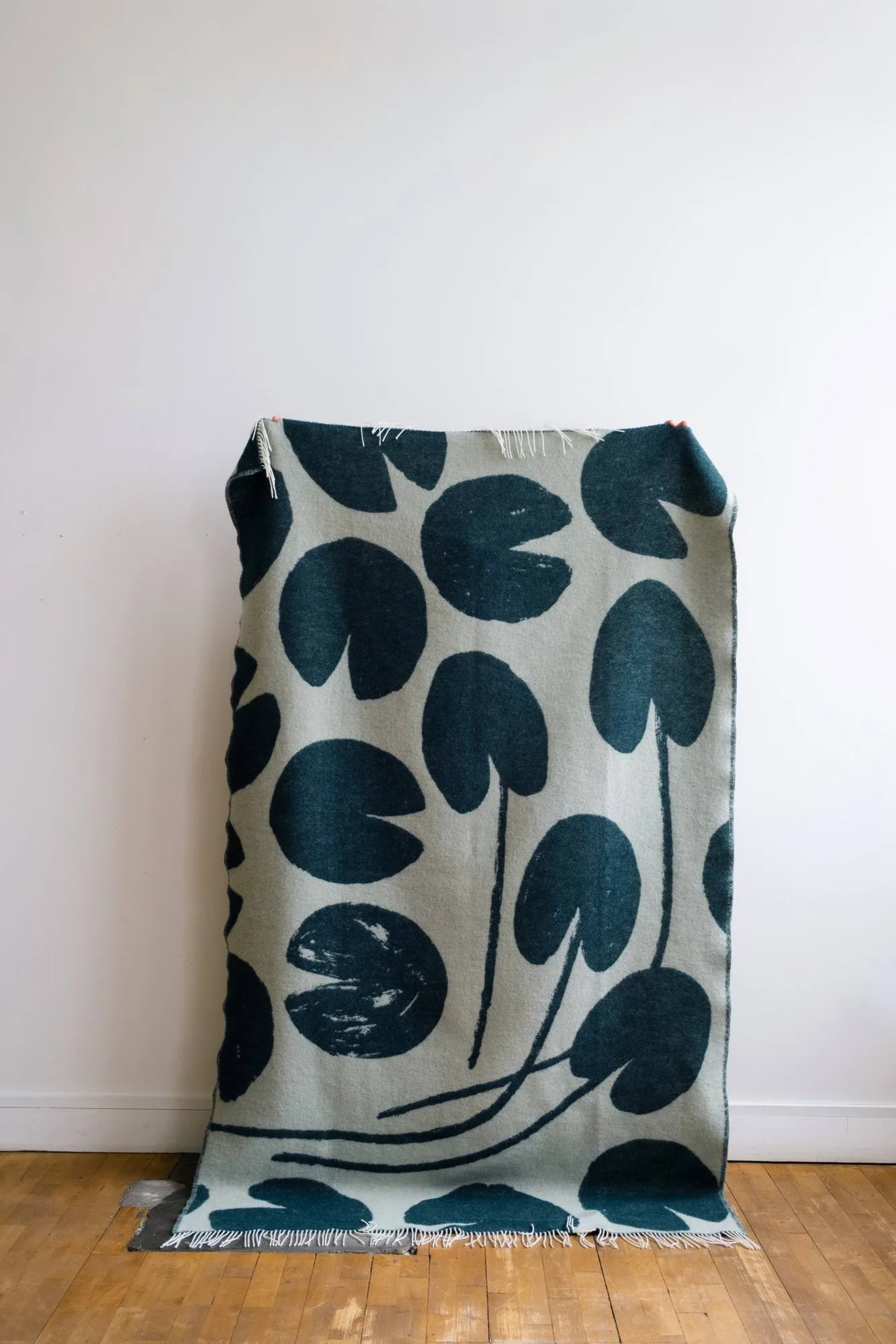 Plaid Water lilies 130x220 cm, Verde Fine Little Day