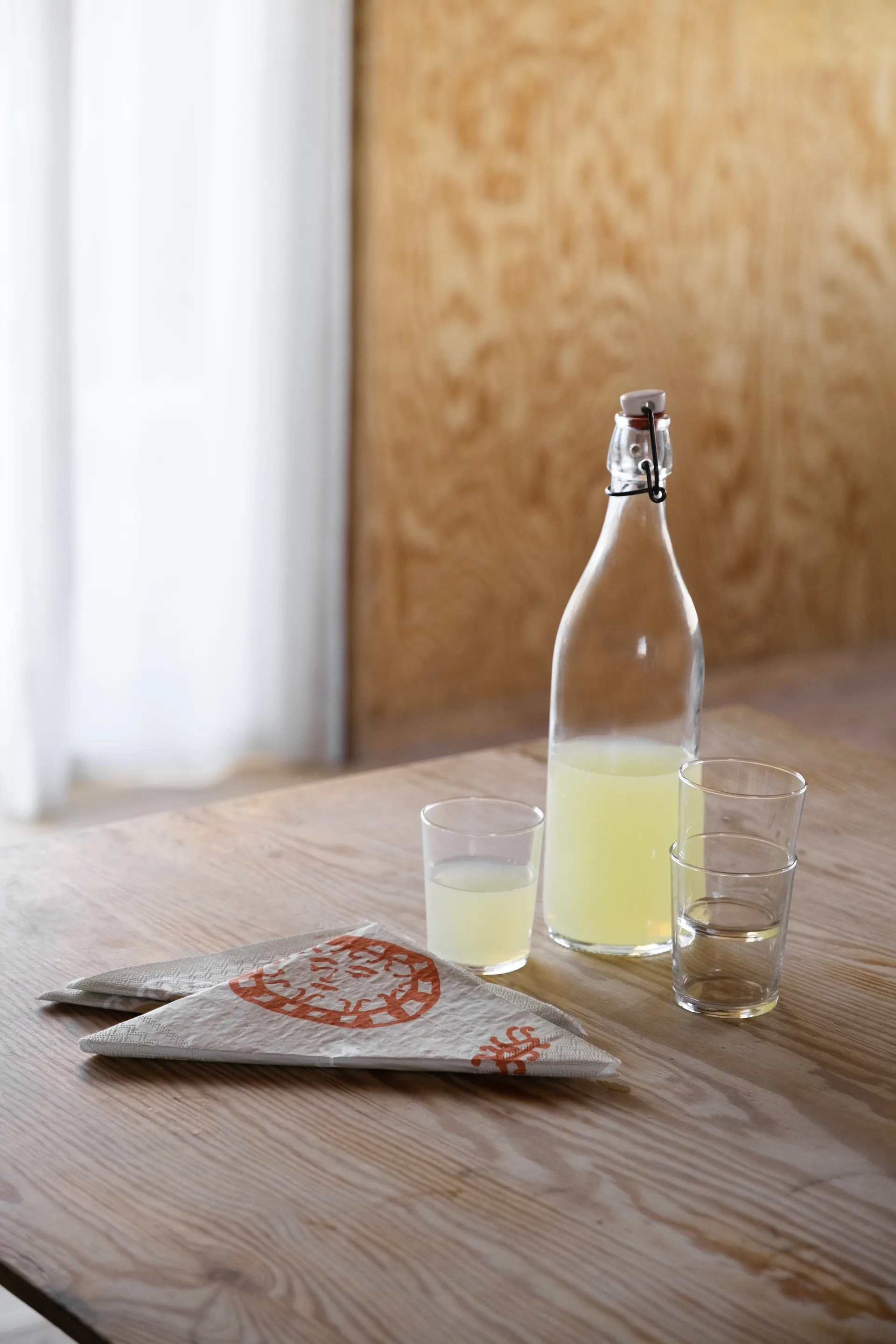 Tovagliolo Figures, confezione da 20, Beige, rosso Fine Little Day