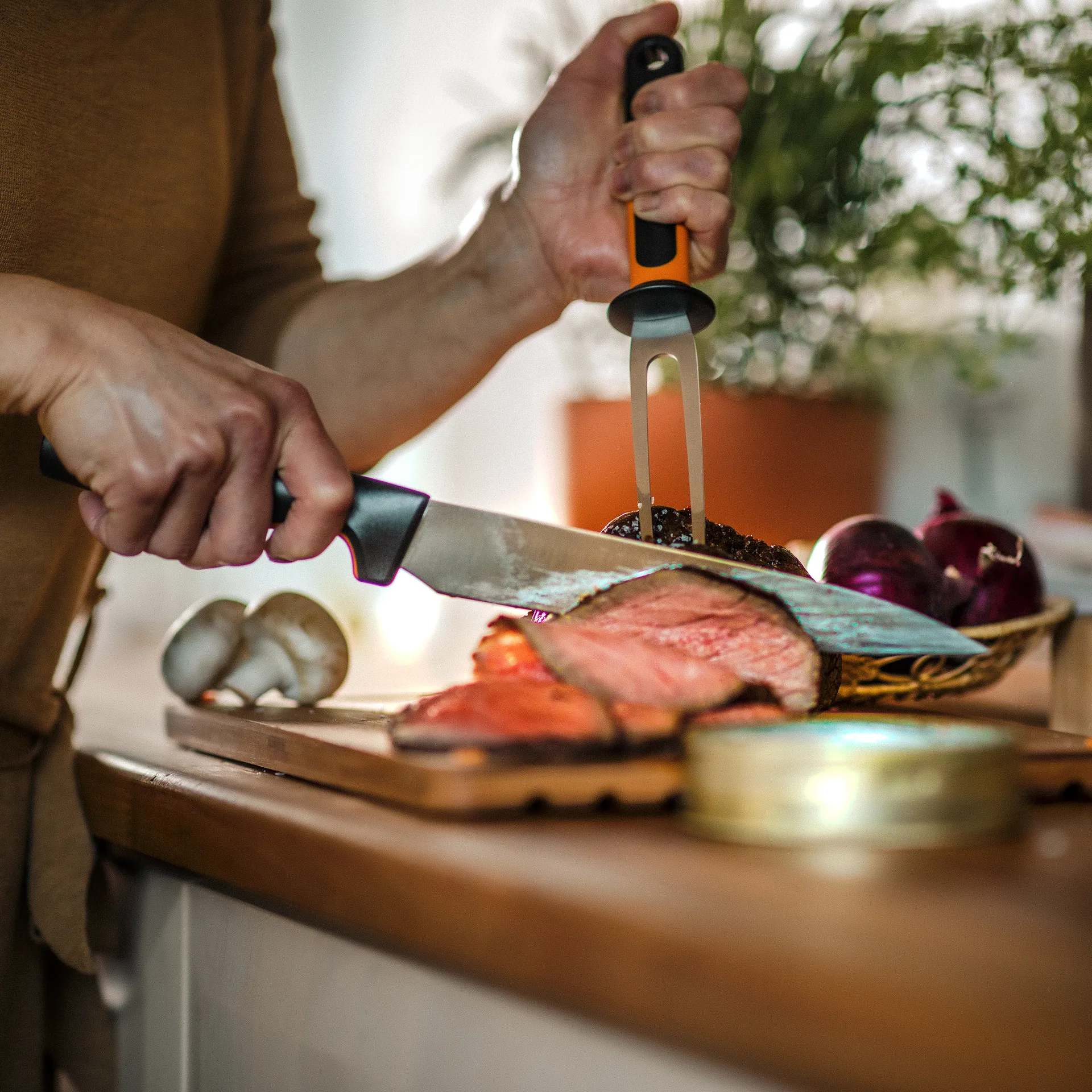 Coltello da intaglio Functional Form, 21 cm Fiskars