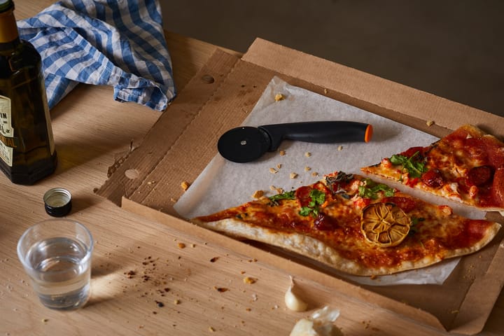 Tagliapizza Functional Form, Nero Fiskars