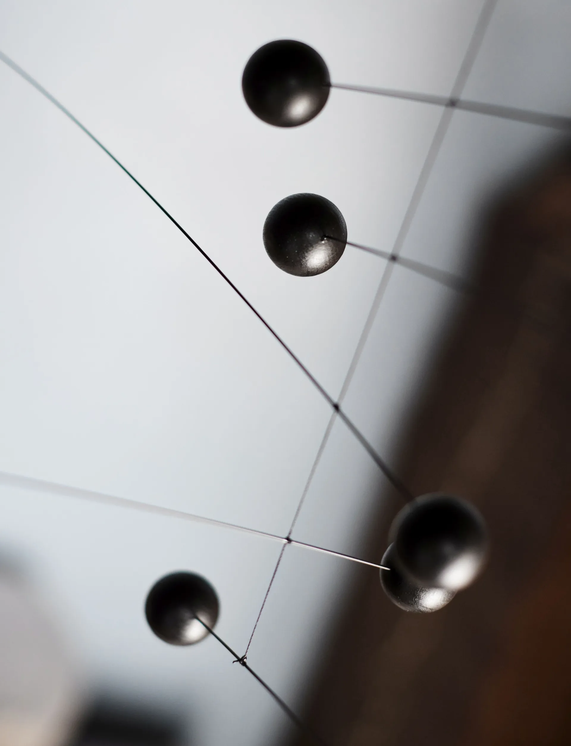 Giostrina Futura, nero-rosso Flensted Mobiles
