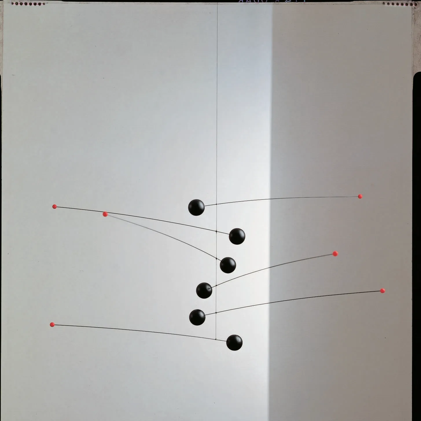 Giostrina Futura, nero-rosso Flensted Mobiles