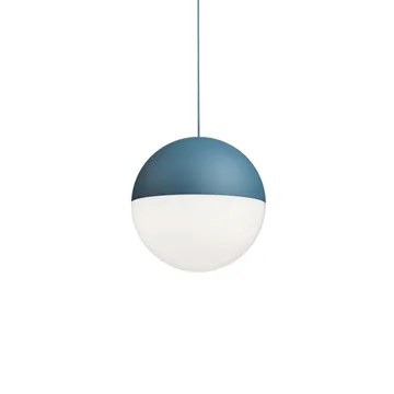 Lampada a sospensione String Light Sphere - Blu, cavo 22 m - Flos