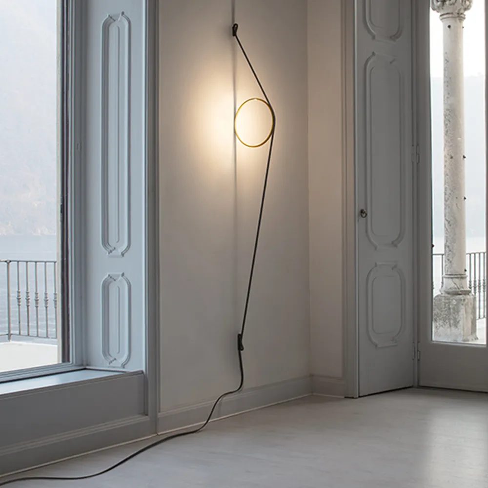 Lampada da parete Wirering, Grigio-bianco Flos