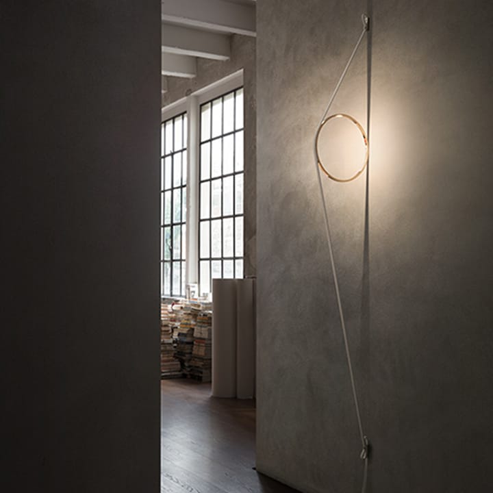 Lampada da parete Wirering, Grigio-nero Flos
