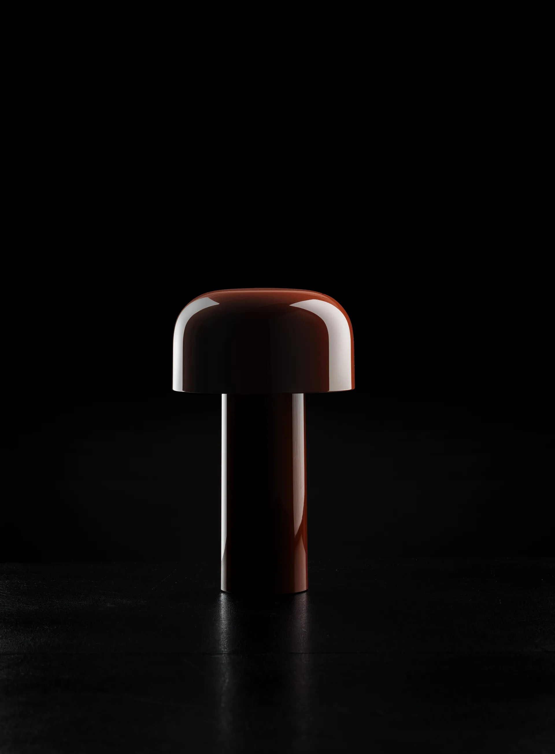Lampada da tavolo Bellhop portatile, Rosso mattone, IP54 (interni/esterni) Flos