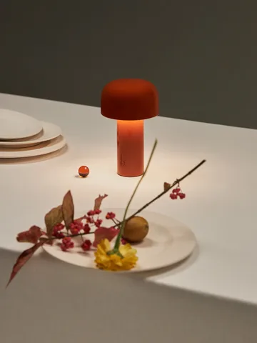 Lampada da tavolo Bellhop portatile - Rosso mattone, IP54 (interni/esterni) - Flos