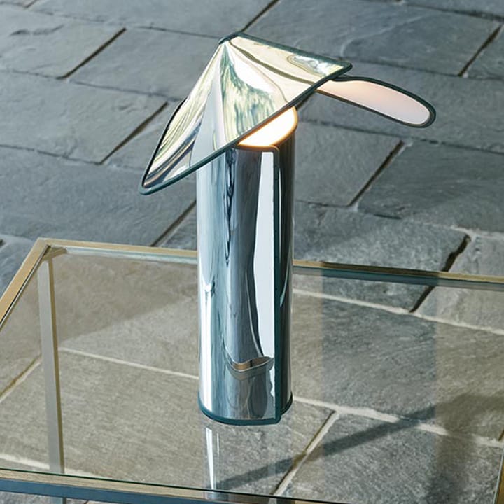 Lampada da tavolo Chiara T, Alluminio-antracite bordo Flos