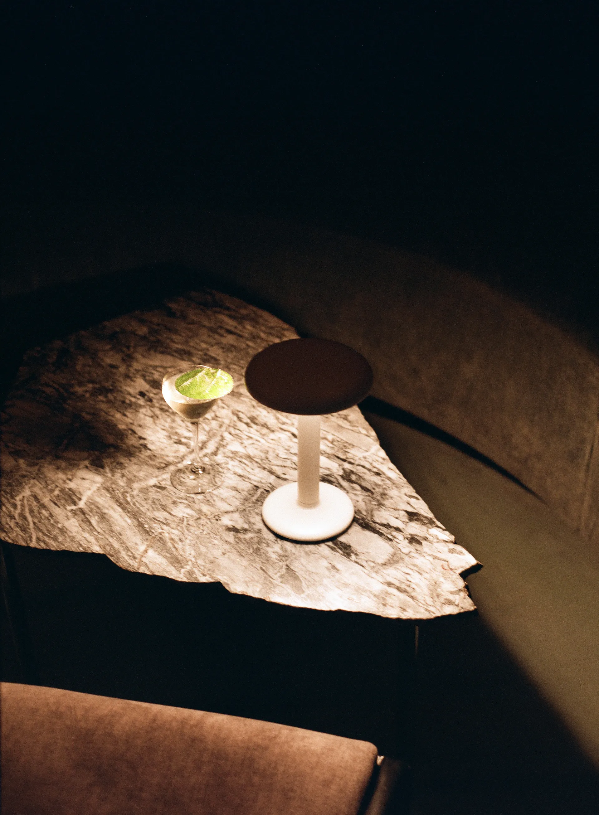 Lampada da tavolo Gustave Residential portatile, Matte white Flos