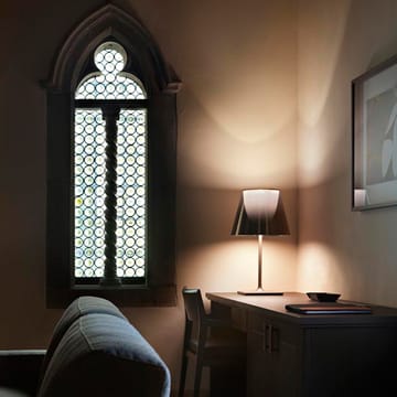 Lampada da tavolo KTribe T2 - Paralume in alluminio-tessuto - Flos