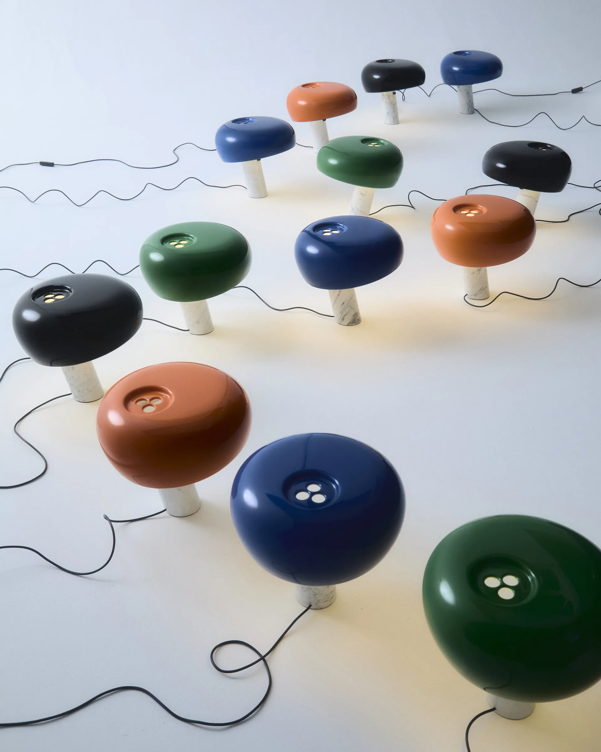 Lampada da tavolo Snoopy, Orange Flos