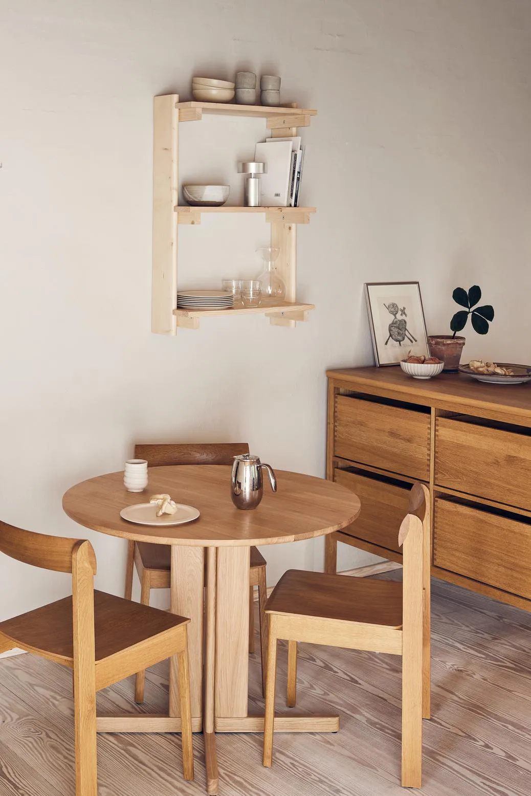 Mensola da parete Beam a 3 ripiani, Legno di pino Form & Refine