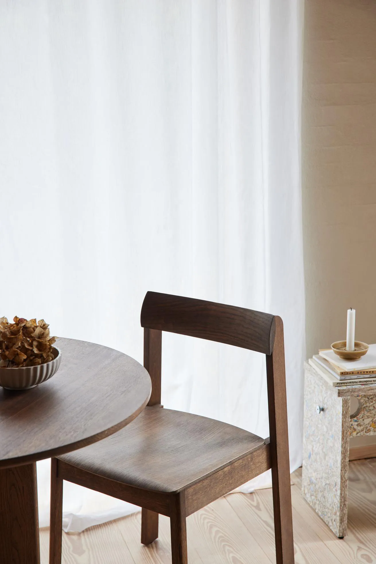 Sedia Blueprint, Rovere affumicato Form & Refine