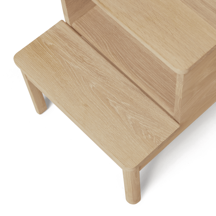 Sgabello a gradini A Line, Rovere bianco Form & Refine