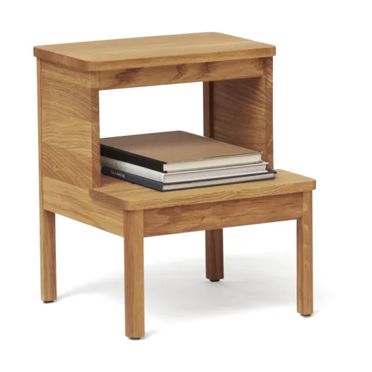 Sgabello a gradini A Line, Rovere Form & Refine