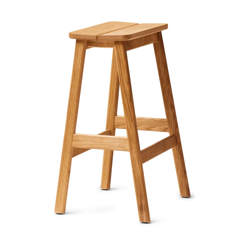 Sgabello per bar Angle Standard 65 cm, Rovere Form & Refine