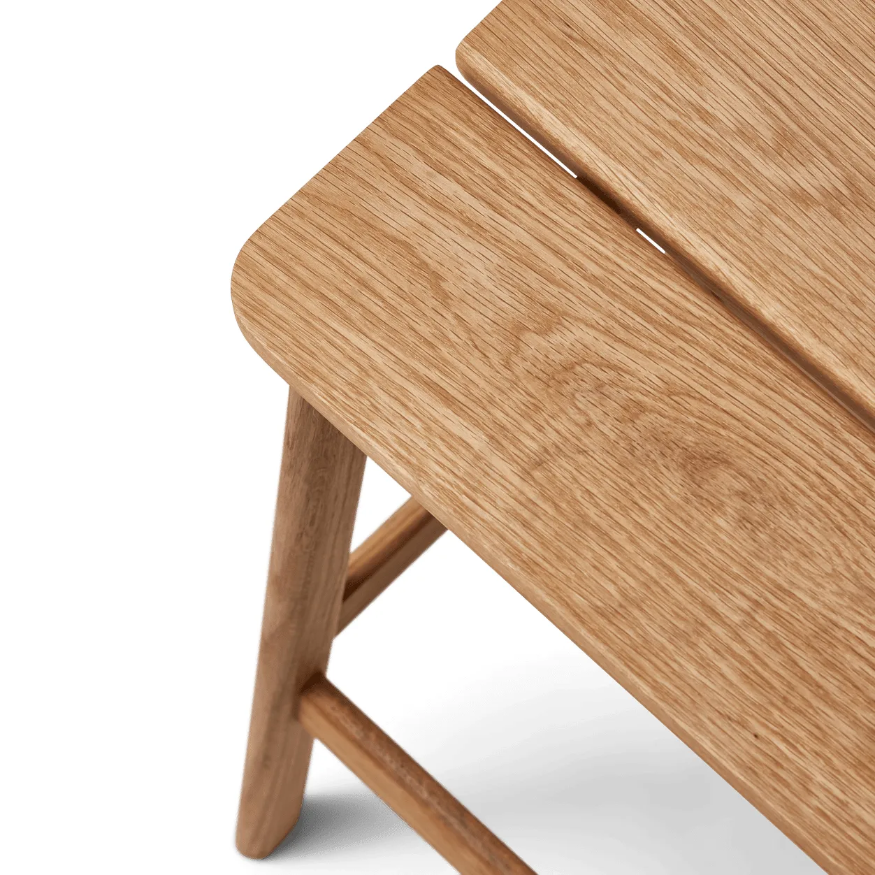 Sgabello per bar Angle Standard 65 cm, Rovere Form & Refine