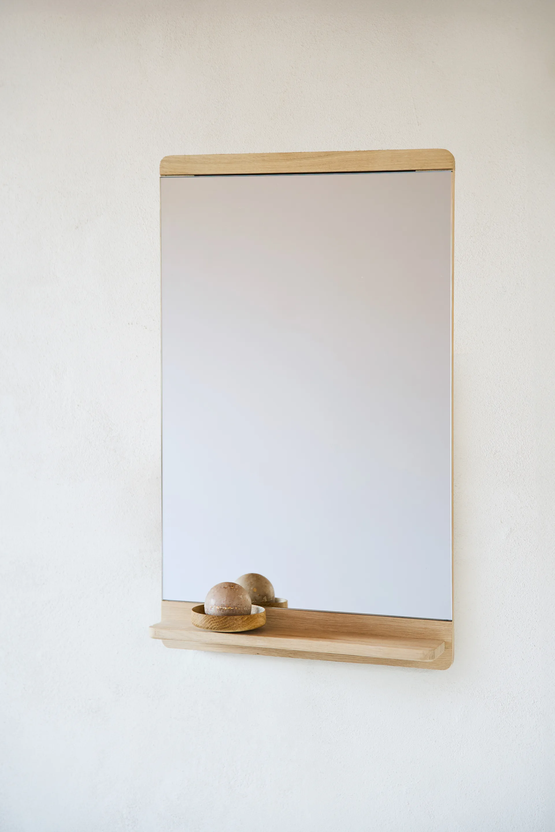 Specchio da parete Rim 40x68 cm, Rovere bianco Form & Refine