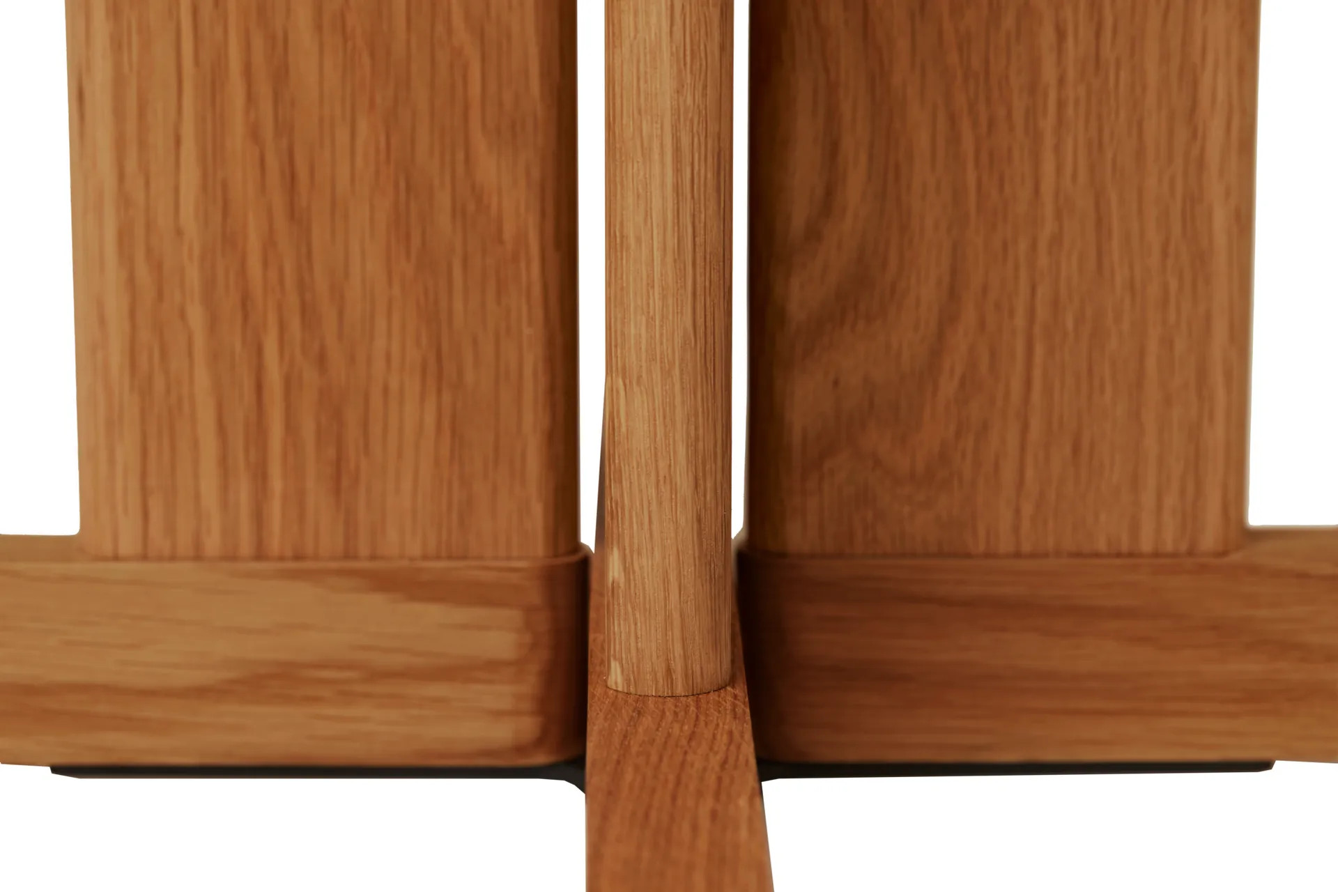 Tavolo Trefoil 68x68 cm, Rovere Form & Refine