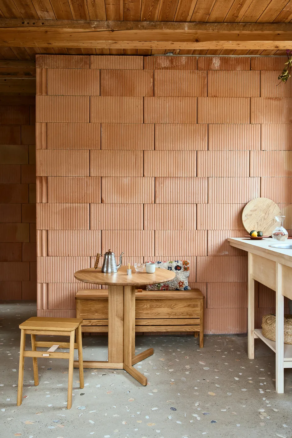 Tavolo Trefoil Ø90 cm, Rovere Form & Refine