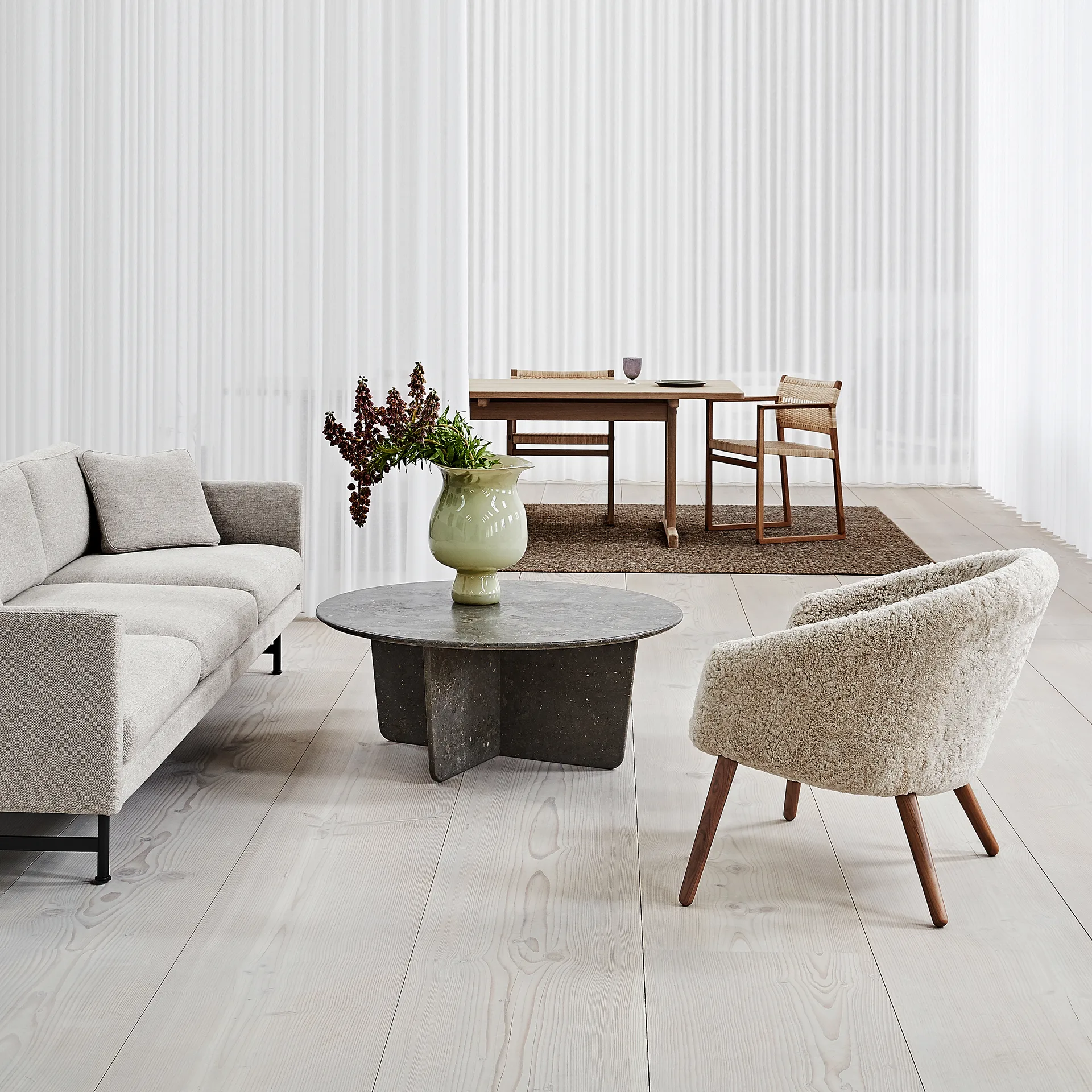Poltrona lounge Ditzel in pelle di pecora, Moonlight-noce Fredericia Furniture