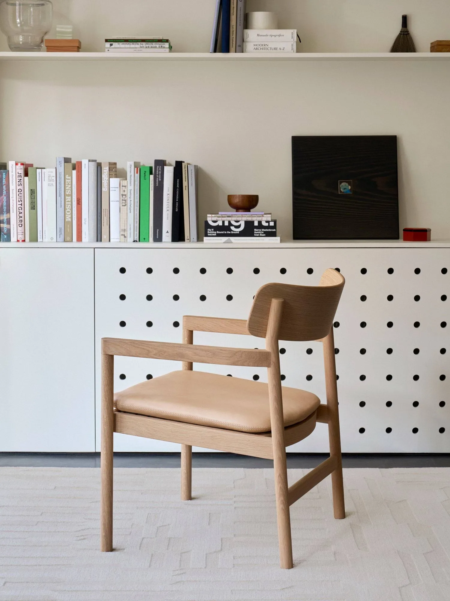 Poltrona lounge Post, Vegeta in pelle - rovere oliato chiaro Fredericia Furniture