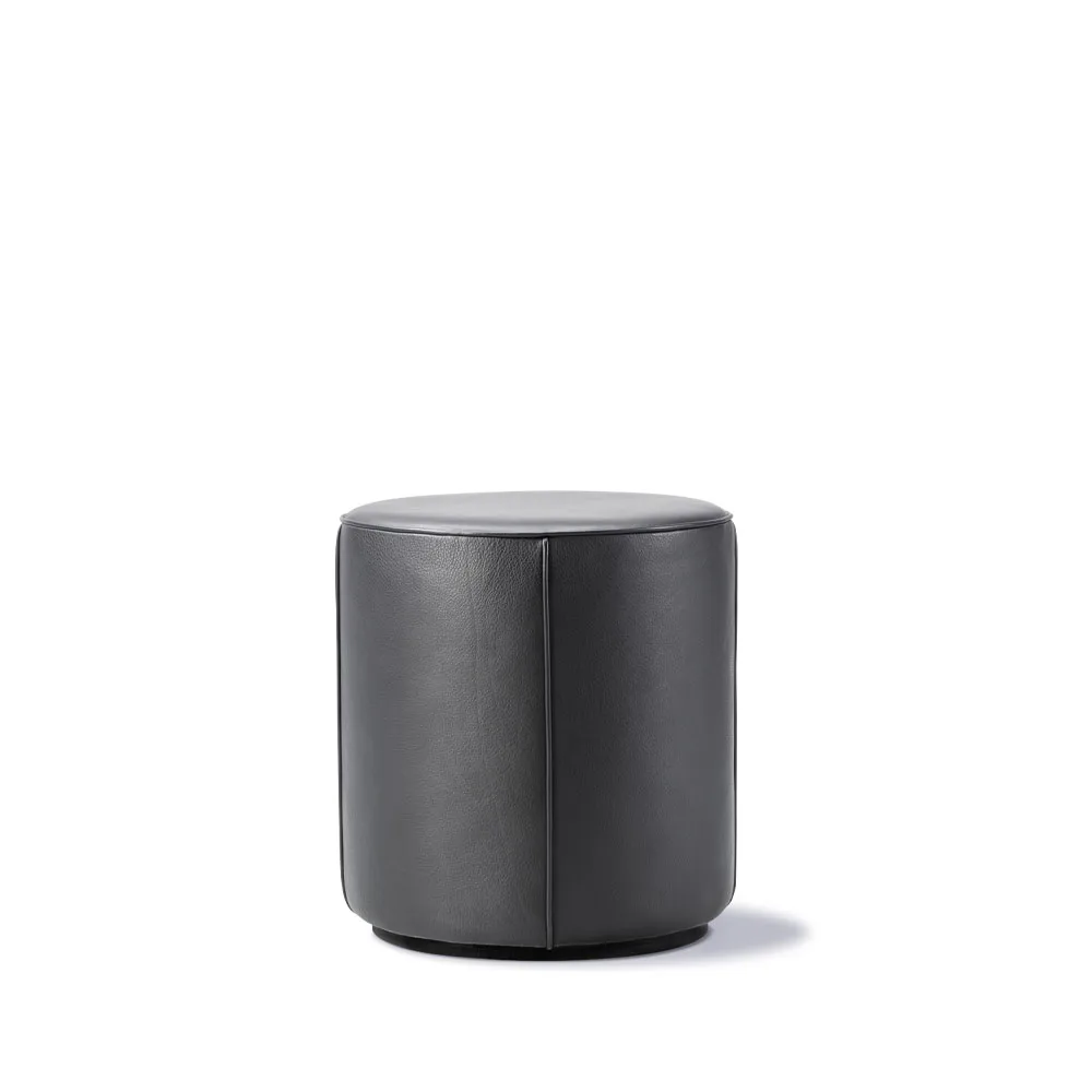 Pouf Mono , Pelle omni 301 black-Ø39 cm Fredericia Furniture