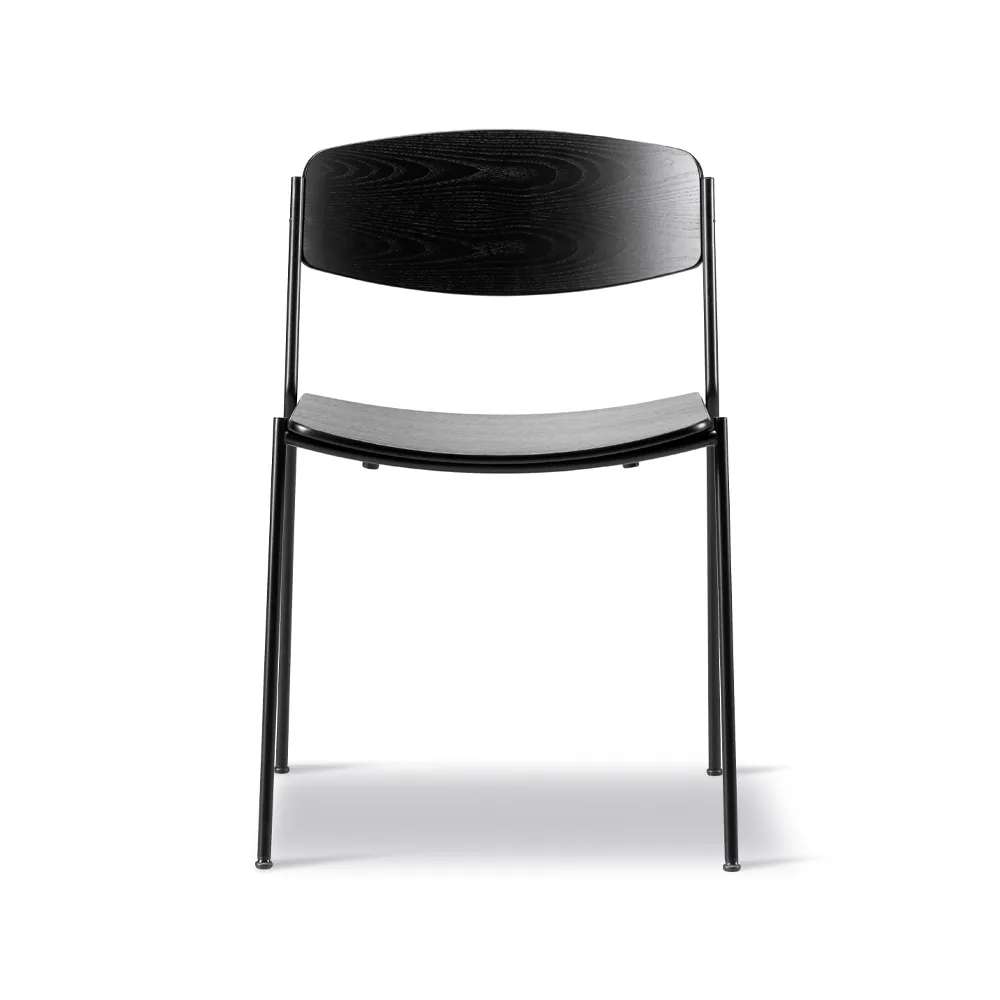 Sedia Lynderup 3080 , Frassino nero-telaio in acciaio nero Fredericia Furniture