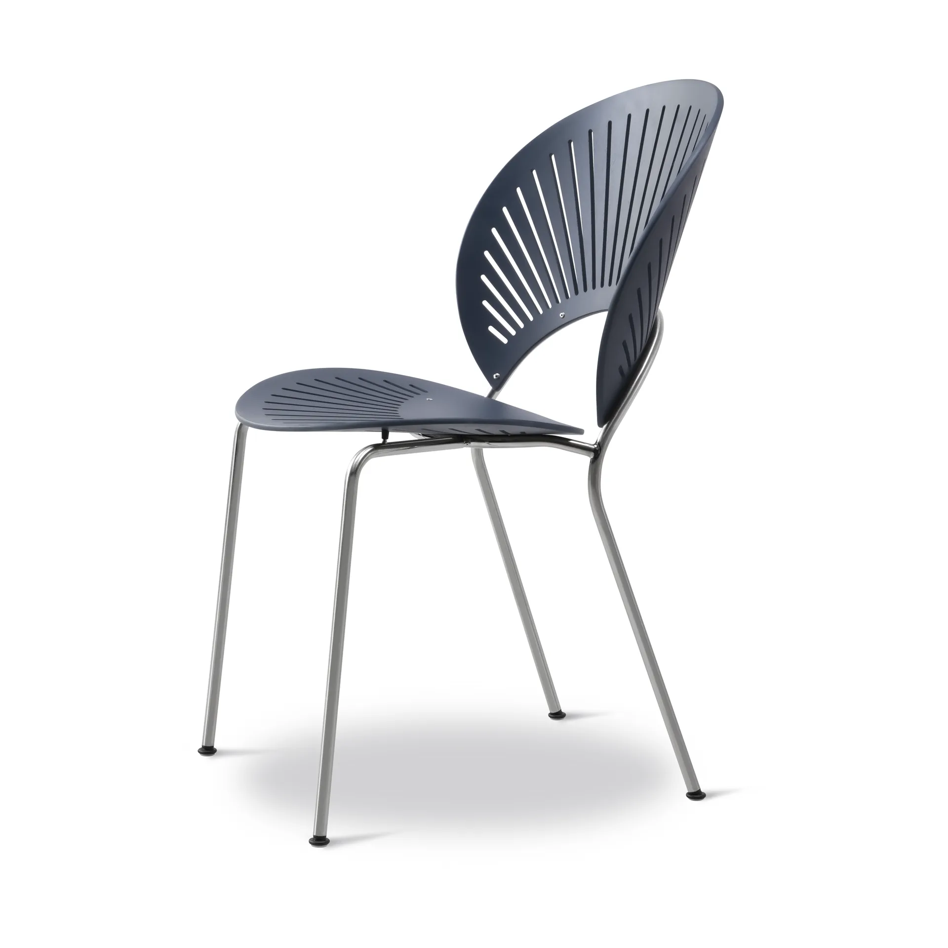 Sedia Trinidad 3398, Blu nordico struttura cromata Fredericia Furniture