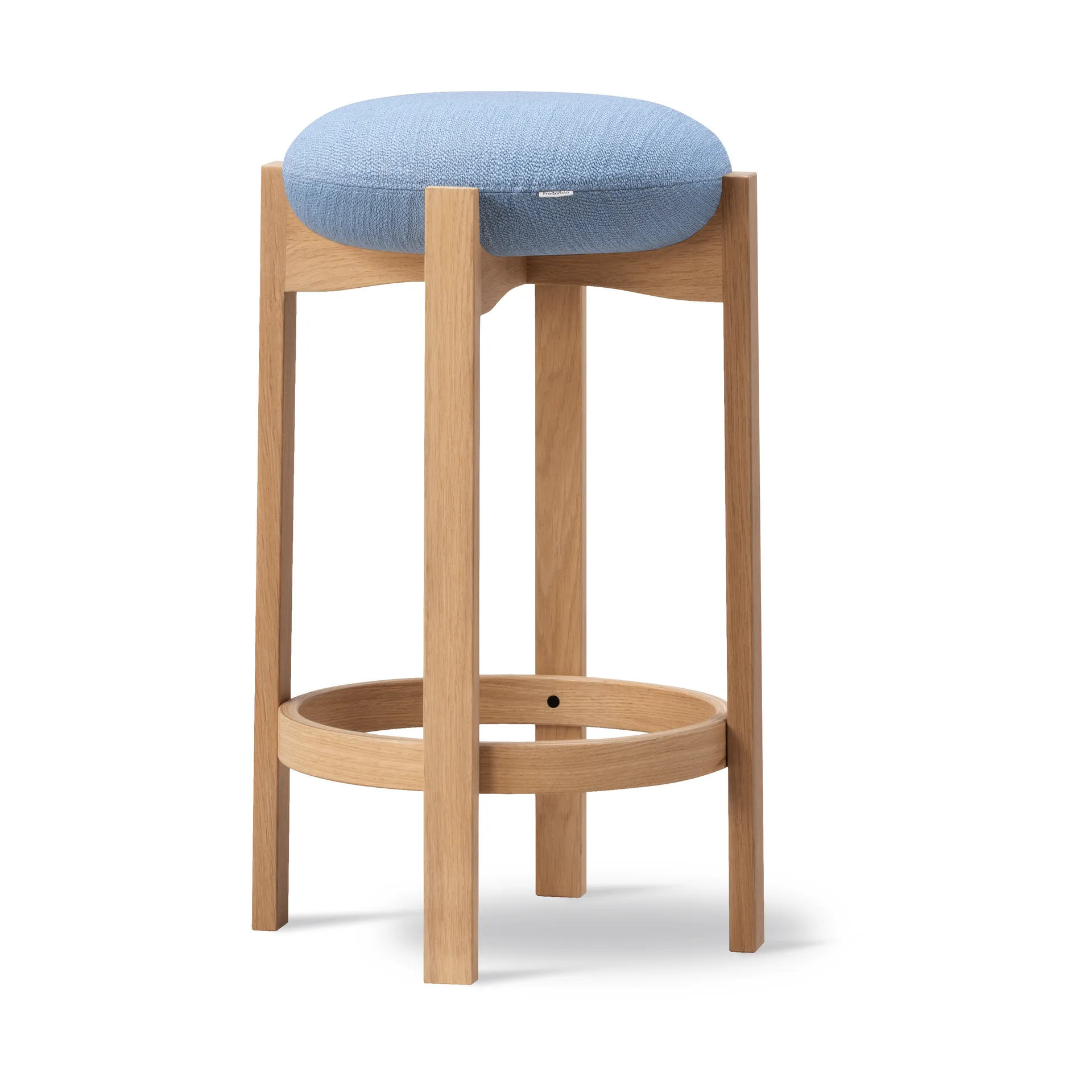 Sgabello alto Pioneer , Odino PV82 light blue-quercia laccata Fredericia Furniture