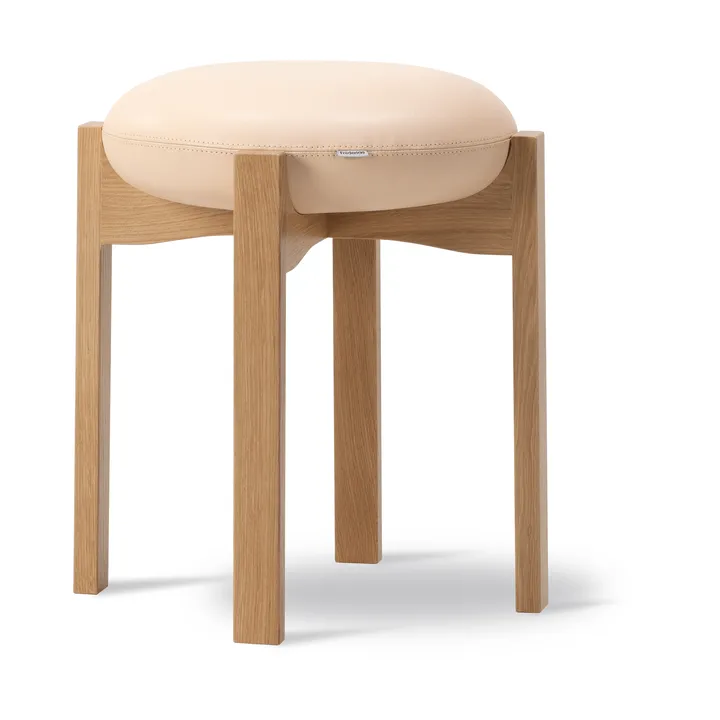 Sgabello basso Pioneer - Pelle Vegeta - rovere laccato 90 - Fredericia Furniture