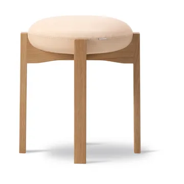 Sgabello basso Pioneer - Pelle Vegeta - rovere laccato 90 - Fredericia Furniture